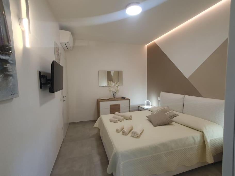 Lecci Al Mare Apartment San Vincenzo Exterior photo